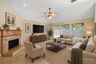 14015 Crown Glen Ct, Houston, TX 77062 - Photo 13