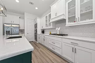 10383 Bayou Oaks Dr, Conroe, TX 77385 - Photo 13