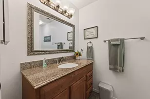 7900 N Stadium Dr, Houston, TX 77030 - Photo 19