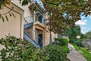 7900 N Stadium Dr, Houston, TX 77030 - Photo 3