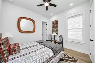 1510 E 31st St, Houston, TX 77022 - Photo 9