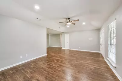 8402 Pine Shores Drive, Humble, TX 77346 - Photo 5