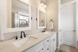 404 Drennan St, Houston, TX 77003 - Photo 21