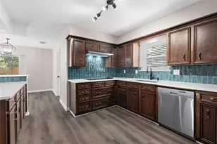 1006 Glouchester Ln, Houston, TX 77073 - Photo 13