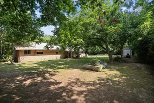 1290 Plantation Dr, Crockett, TX 75835 - Photo 23