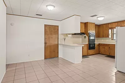 130 Elm Street, Flatonia, TX 78941 - Photo 9