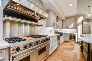 2094 Brentwood Dr, Houston, TX 77019 - Photo 23