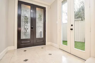 2094 Brentwood Drive, Houston, TX 77019 - Photo 9