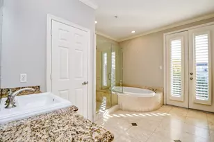 2094 Brentwood Dr, Houston, TX 77019 - Photo 39