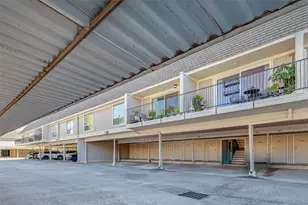 2234 S Piney Point Rd, Houston, TX 77063 - Photo 25