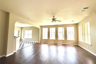 8303 Cliffshire Ct, Houston, TX 77083 - Photo 13
