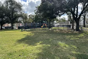 2105 S Winrock Blvd S, Houston, TX 77057 - Photo 25