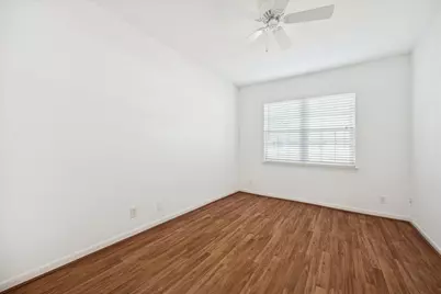 2105 S Winrock Boulevard S #48, Houston, TX 77057 - Photo 17