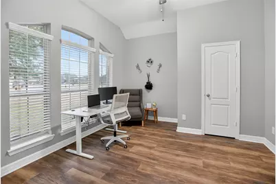 9702 Inwood Circle, Baytown, TX 77523 - Photo 9