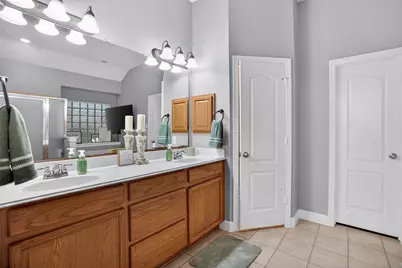 9702 Inwood Circle, Baytown, TX 77523 - Photo 21
