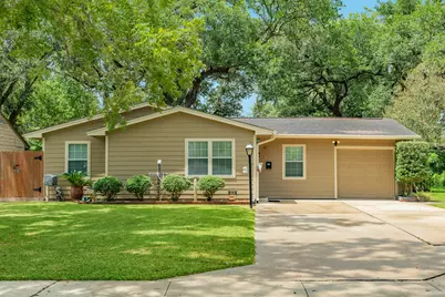229 Caladium Street, Lake Jackson, TX 77566 - Photo 1