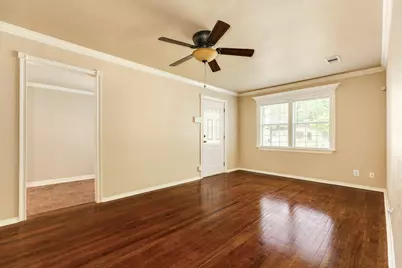 229 Caladium Street, Lake Jackson, TX 77566 - Photo 5