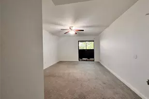 3005 Walnut Bend Ln, Houston, TX 77042 - Photo 9