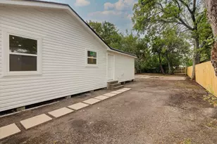 2805 2nd Ave N, Texas City, TX 77590 - Photo 27