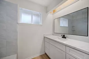 3835 Green Crest Dr, Houston, TX 77082 - Photo 25