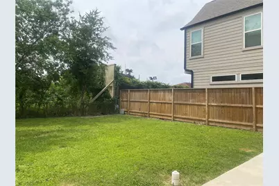 5304 Arapahoe Street #2, Houston, TX 77020 - Photo 15