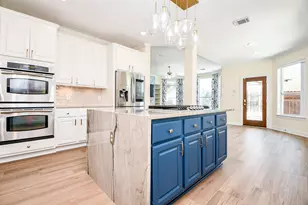 2227 Upland Park Dr, Sugar Land, TX 77479 - Photo 9