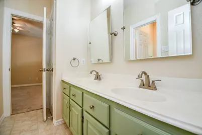 2227 Upland Park Drive, Sugar Land, TX 77479 - Photo 23