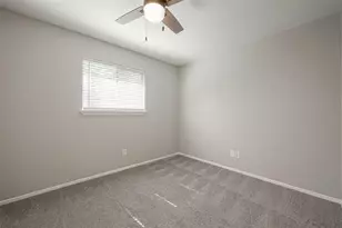 6 N Waxberry Rd, The Woodlands, TX 77381 - Photo 25