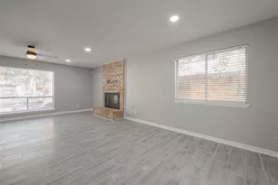 6 N Waxberry Rd, The Woodlands, TX 77381 - Photo 11