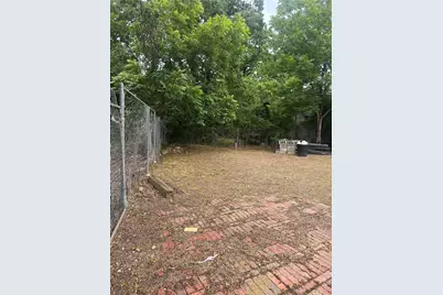 7812 E Magnolia Street, Houston, TX 77012 - Photo 3