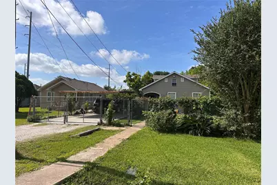 7812 E Magnolia Street, Houston, TX 77012 - Photo 7