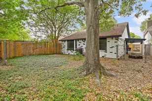30 Crestbriar Ct, Baytown, TX 77521 - Photo 25