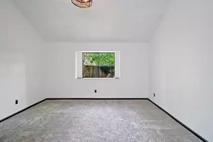 30 Crestbriar Ct, Baytown, TX 77521 - Photo 17