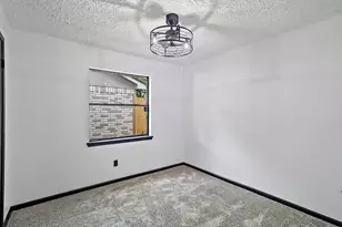 30 Crestbriar Ct, Baytown, TX 77521 - Photo 11