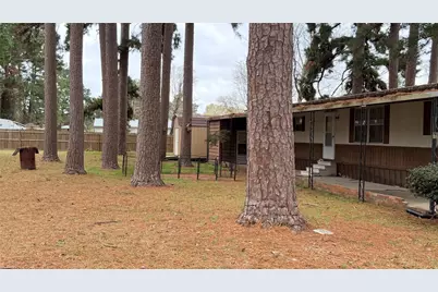 247 N Onalaska, Onalaska, TX 77360 - Photo 1