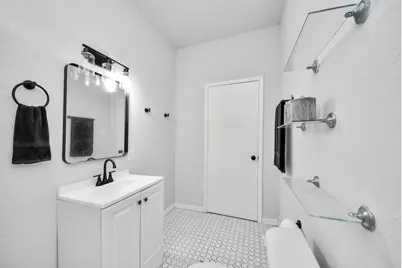 114 N Holmes Street, La Porte, TX 77571 - Photo 21