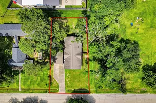 114 N Holmes St, La Porte, TX 77571 - Photo 37