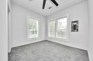 114 N Holmes St, La Porte, TX 77571 - Photo 27