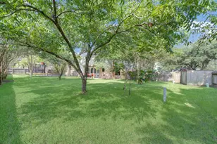 22927 Northoak Forest Ln, Spring, TX 77389 - Photo 3