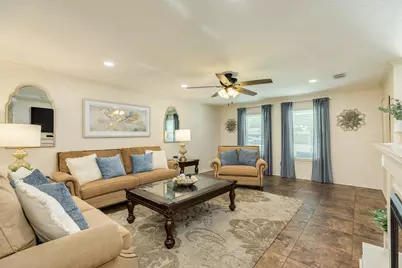 112 Lillian Drive, West Columbia, TX 77486 - Photo 11