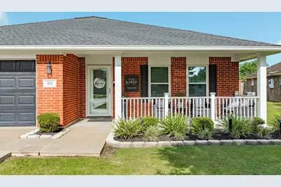 112 Lillian Drive, West Columbia, TX 77486 - Photo 5