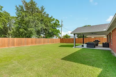 112 Lillian Drive, West Columbia, TX 77486 - Photo 39