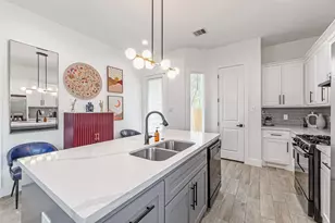 1273 Dewalt St, Houston, TX 77088 - Photo 5