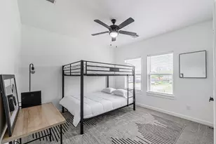 1273 Dewalt St, Houston, TX 77088 - Photo 23