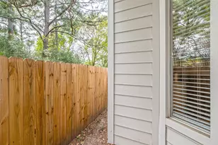 1273 Dewalt St, Houston, TX 77088 - Photo 33