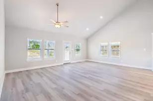 29018 Maggie Vw Ct, Waller, TX 77484 - Photo 5