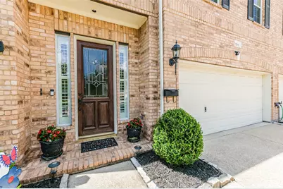 7515 Shady Villa Walk, Houston, TX 77055 - Photo 3