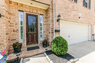 7515 Shady Villa Walk, Houston, TX 77055 - Photo 3