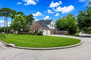 13502 Spring Ct, Tomball, TX 77375 - Photo 3