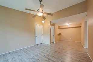 10555 Turtlewood Ct, Houston, TX 77072 - Photo 9
